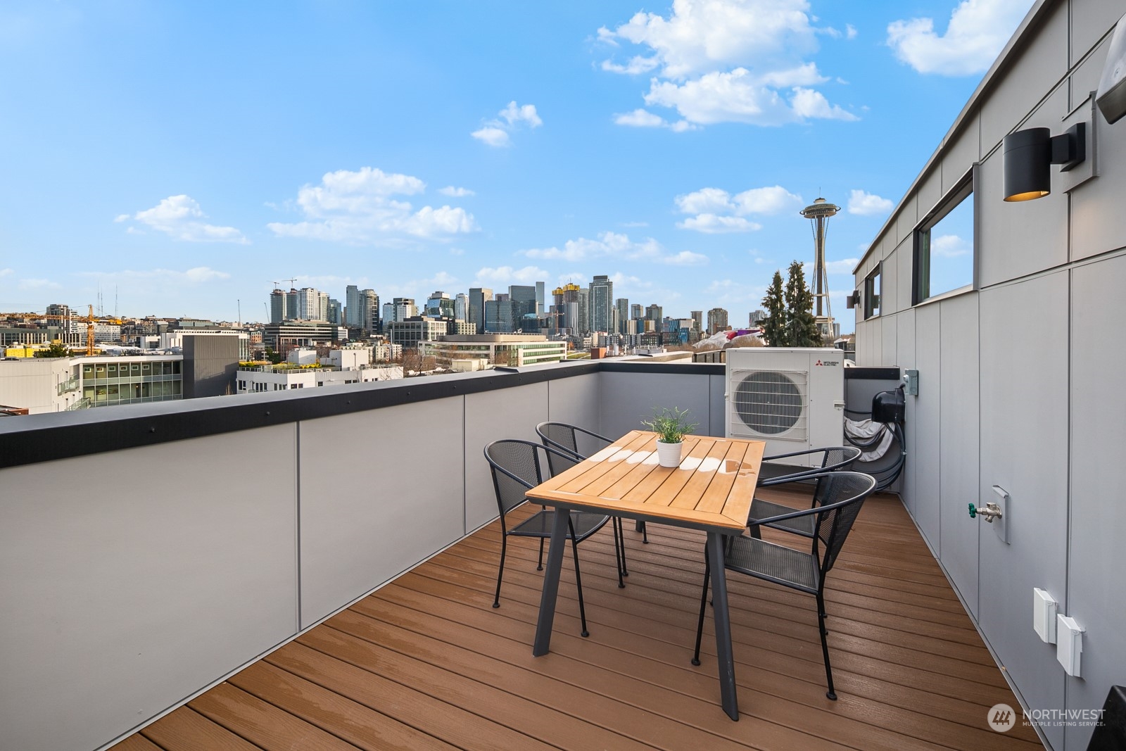 369 Valley Street Seattle, WA 98109 - Photo 21 of 27