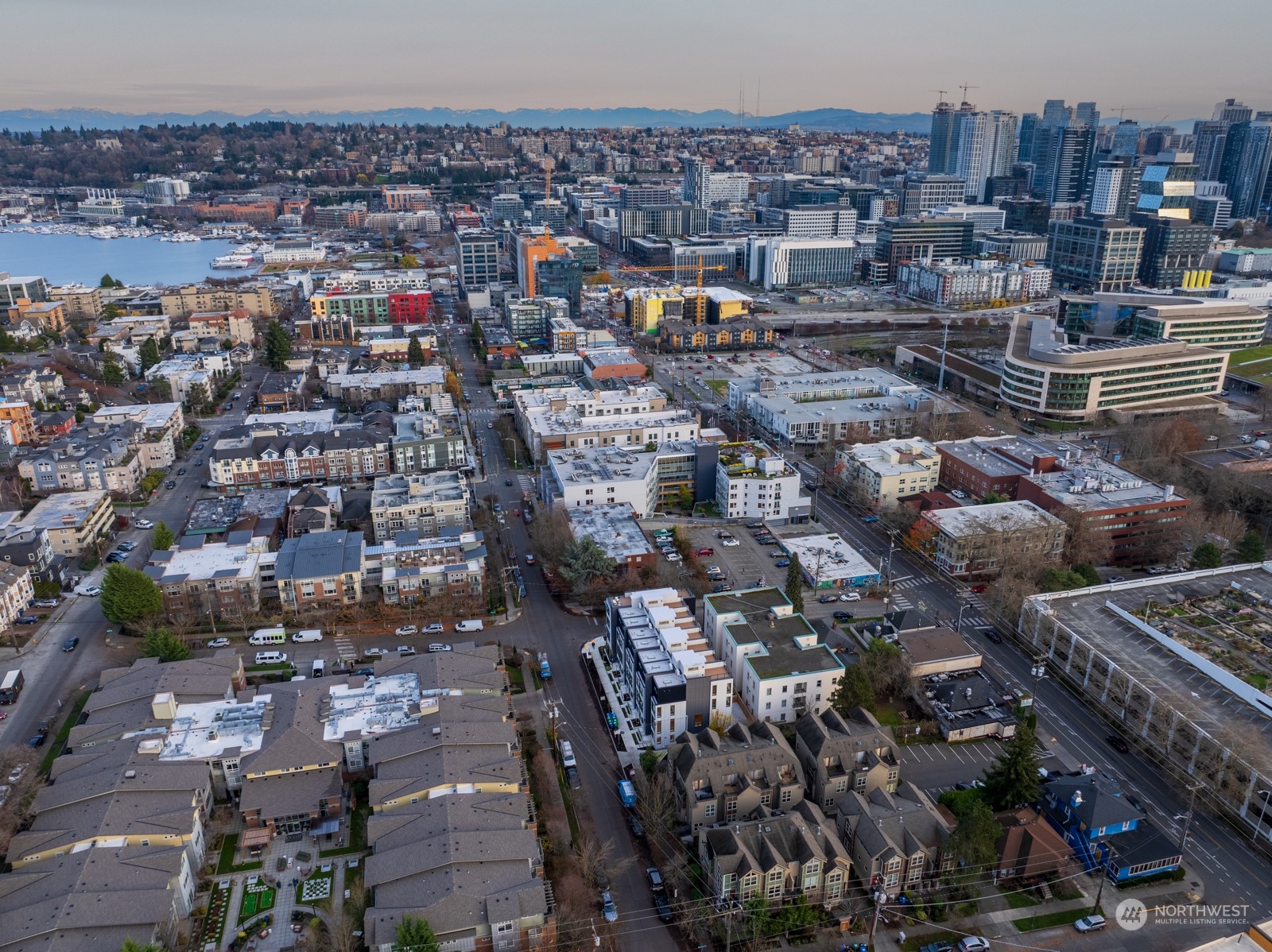 369 Valley Street Seattle, WA 98109 - Photo 25 of 27