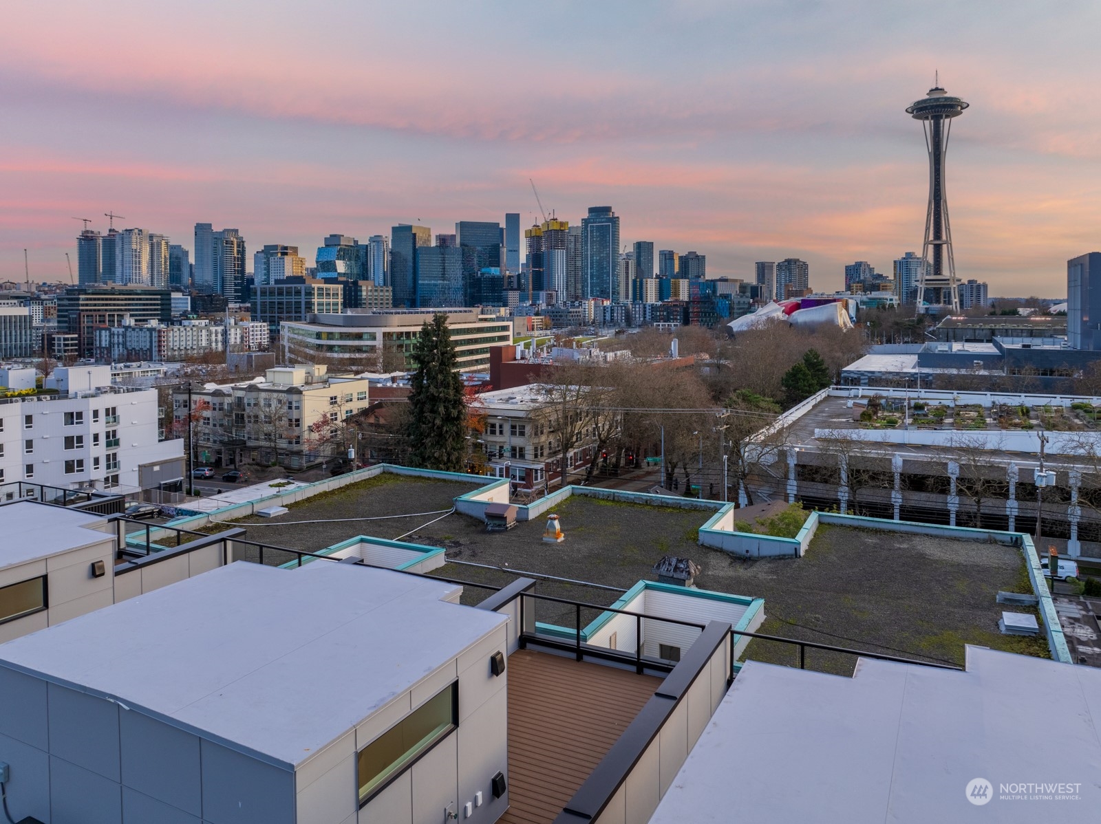 369 Valley Street Seattle, WA 98109 - Photo 26 of 27