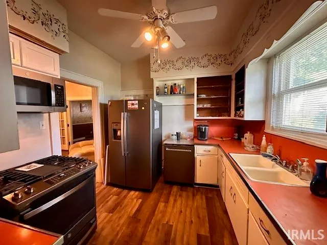 $215,000 | 400 South Market Street, Winamac, IN 46996