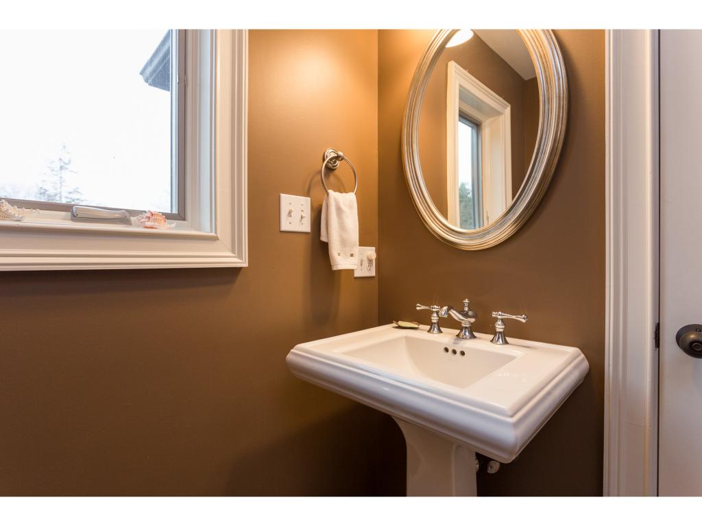 229 Cushing Road, Unit 229 Newmarket, NH 03857 - Photo 14 of 36 Gallery Image 14