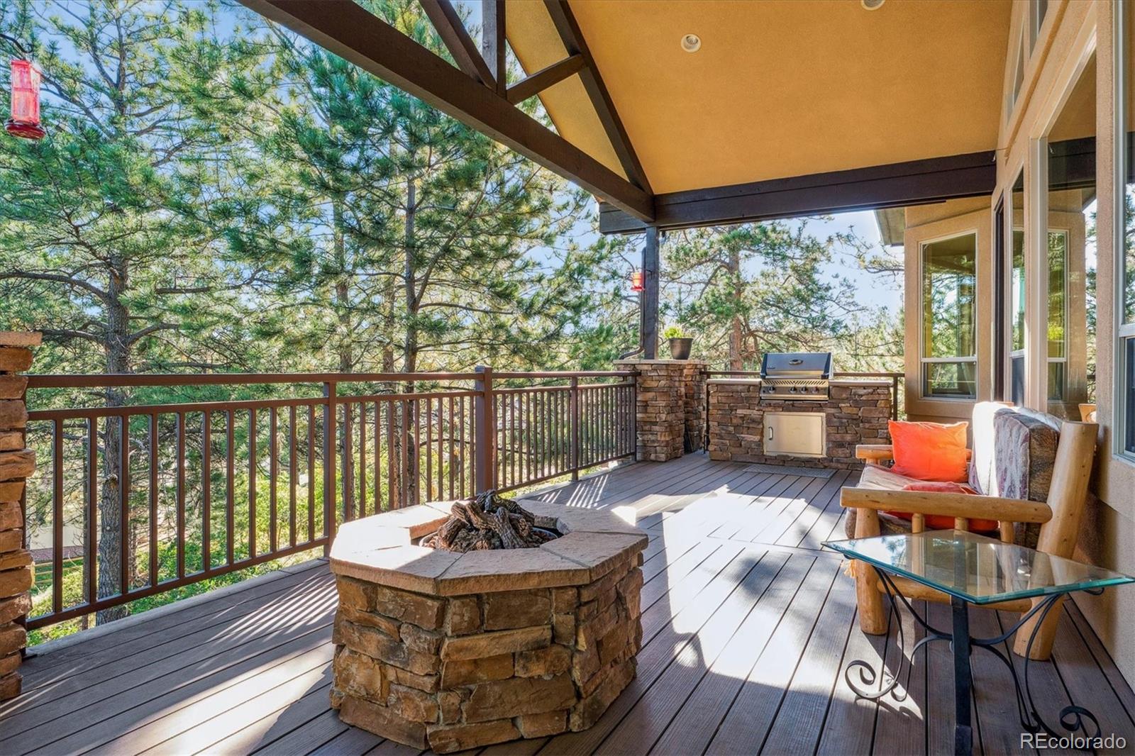 7994 Monarch Road Larkspur, CO 80118 - Photo 38 of 48 a outdoor view with a sitting space