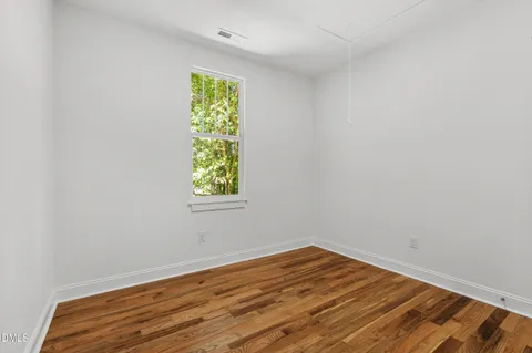 a view of empty room with window