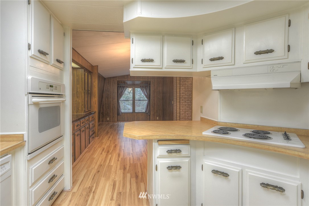 7424 Puget Beach Road Northeast Olympia, WA 98516 - Photo 7 of 24 Gallery Image 7