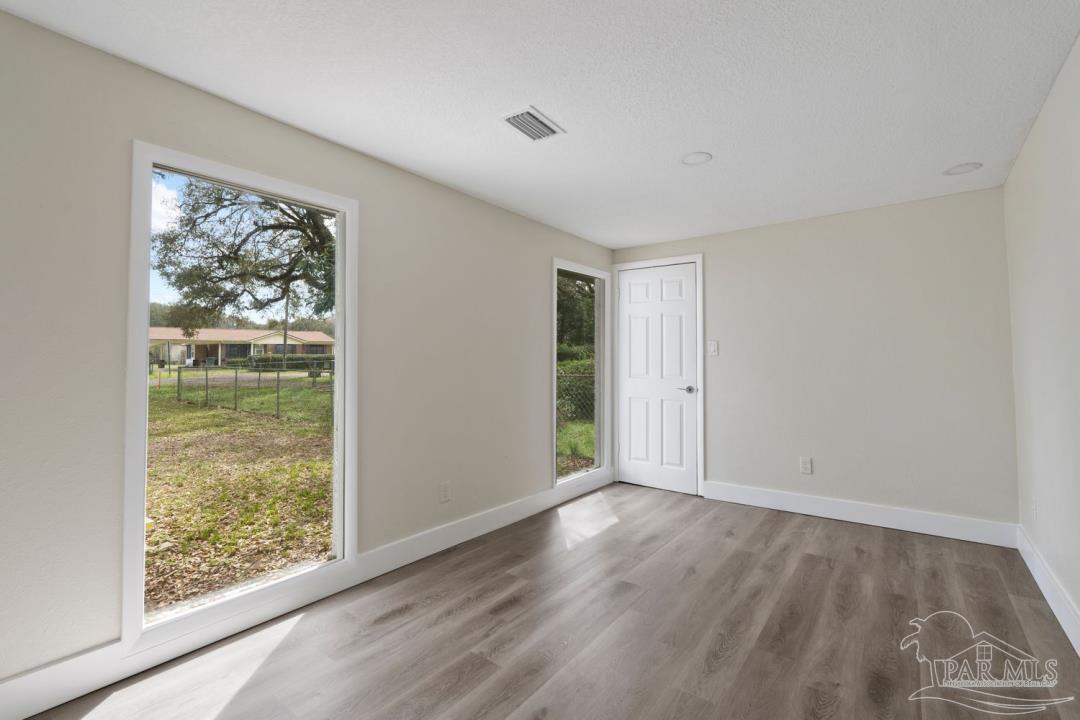 5651 Turkey Road Pensacola, FL 32526 - Photo 12 of 42 Gallery Image 12