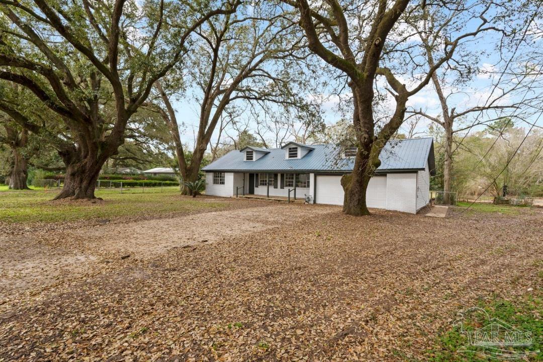 5651 Turkey Road Pensacola, FL 32526 - Photo 3 of 42 Gallery Image 3