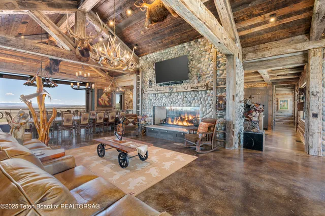 $9,950,000 | 627 Ryegrass Road, Daniel, WY 83115