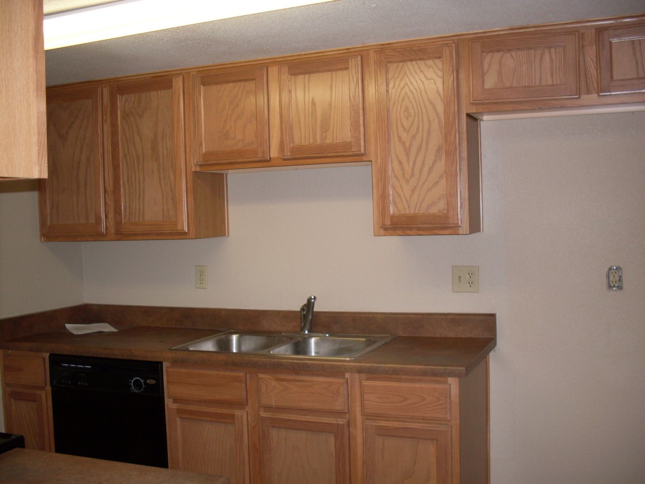 3511 East Baseline Road, Unit 1023 Phoenix, AZ 85042 - Photo 5 of 8 Kitchen