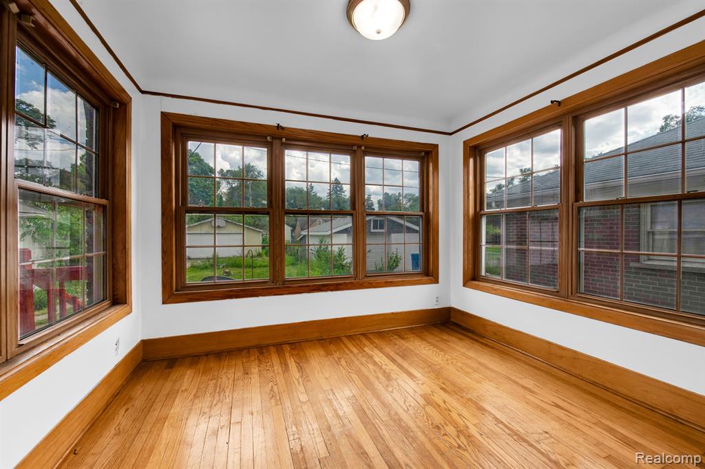 8258 Fisher Avenue Warren, MI 48089 - Photo 9 of 33 Gallery Image 9