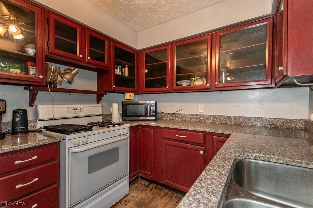 10100 Chillicothe Road Willoughby, OH 44094 - Photo 15 of 27
