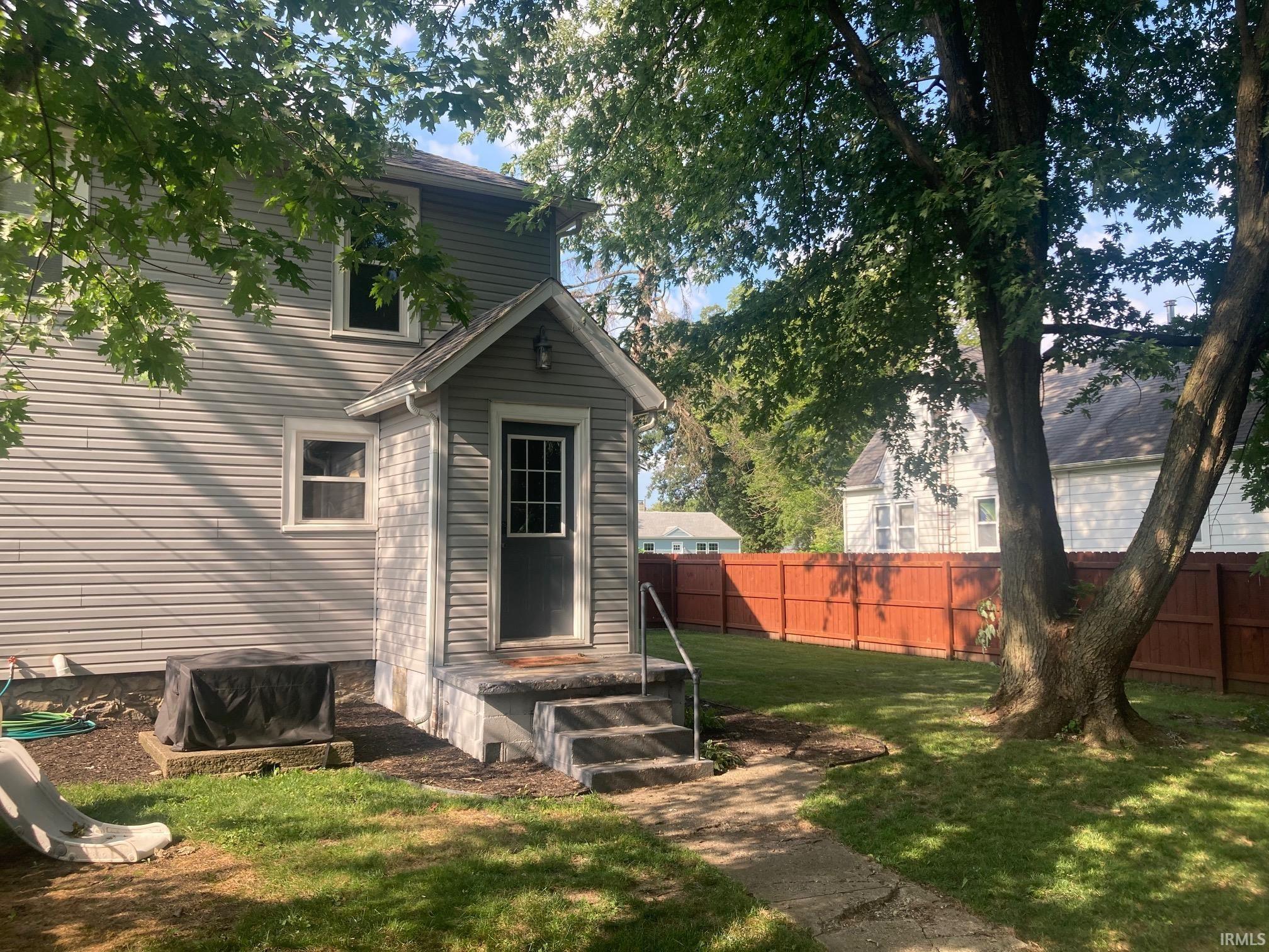 1104 East 6th Street Fowler, IN 47944 - Photo 5 of 27