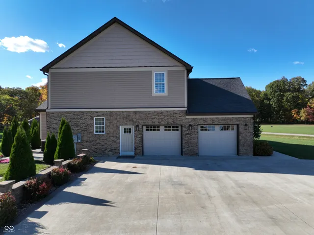 $645,000 | 15250 Vermillion Lane, Covington, IN 47932