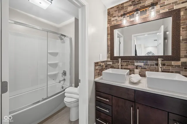 $645,000 | 15250 Vermillion Lane, Covington, IN 47932