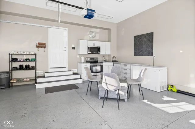 $645,000 | 15250 Vermillion Lane, Covington, IN 47932