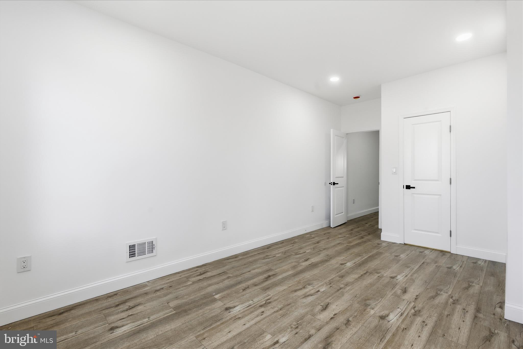 4668 Pimlico Road Baltimore, MD 21215 - Photo 18 of 32 a view of an empty room