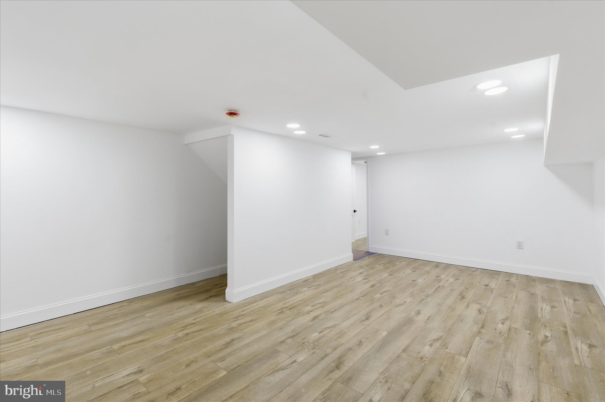 4668 Pimlico Road Baltimore, MD 21215 - Photo 22 of 32 a view of an empty room