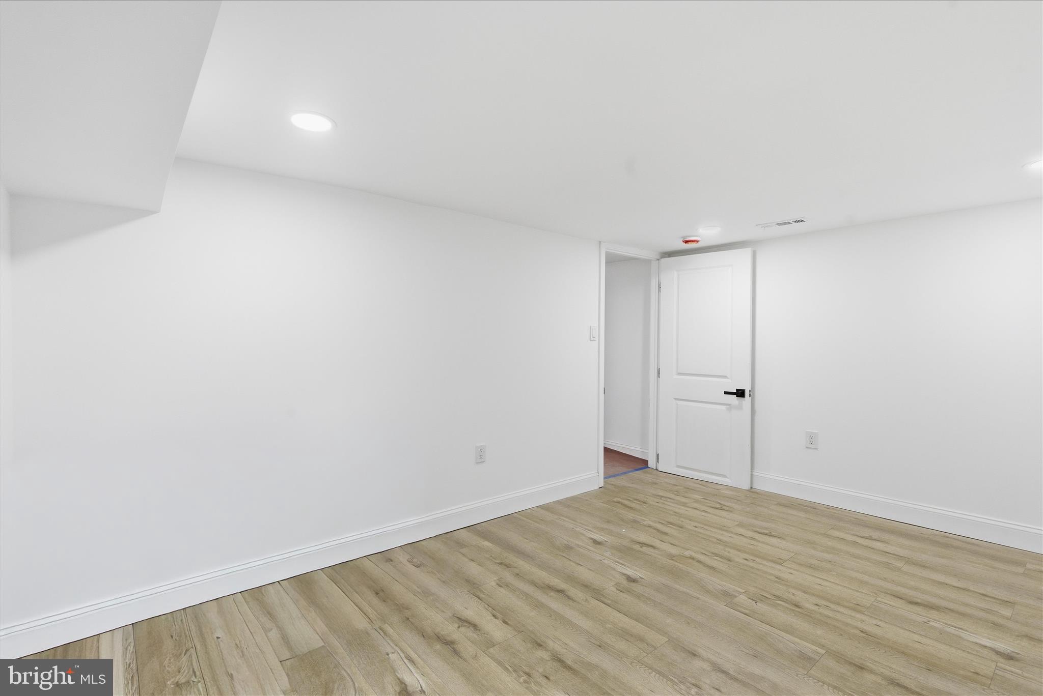 4668 Pimlico Road Baltimore, MD 21215 - Photo 24 of 32 a view of an empty room