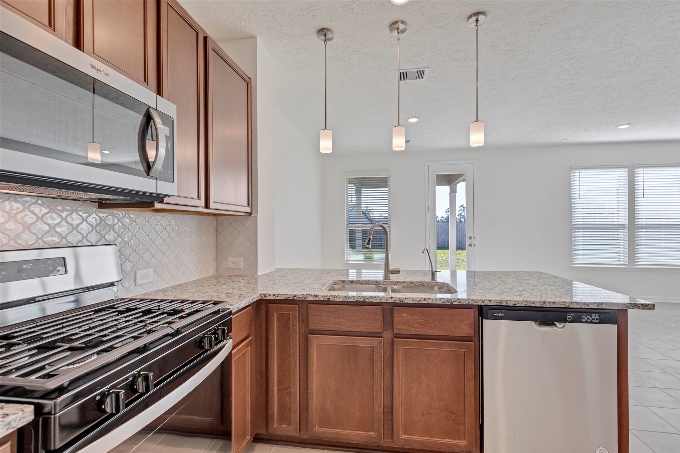 9423 Castillo Court Magnolia, TX 77354 - Photo 12 of 28