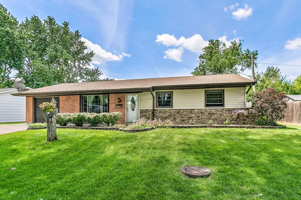 $350,000 | 7798 Kingsbury Drive, Hanover Park, IL 60133