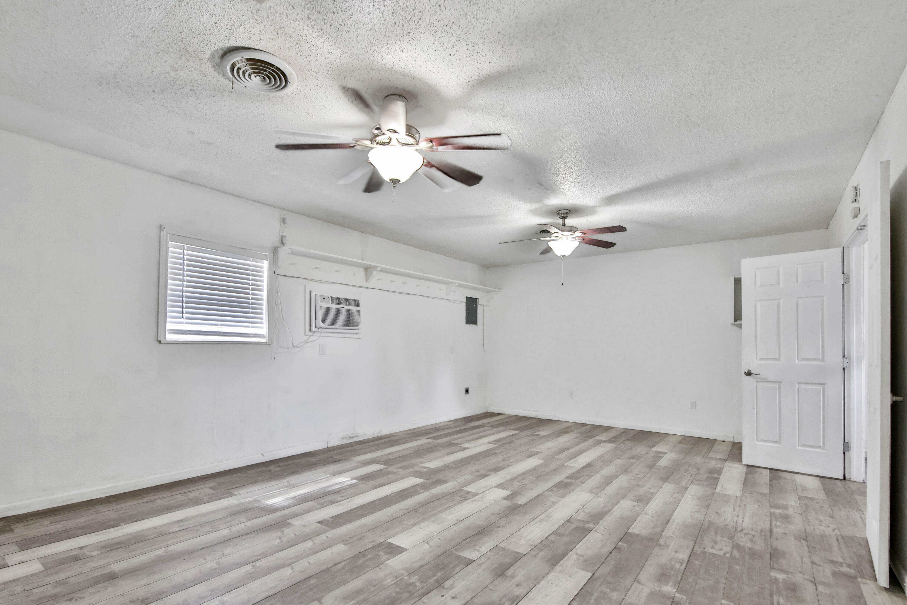 2810 42nd Street Lubbock, TX 79413 - Photo 35 of 39 IMG_0047