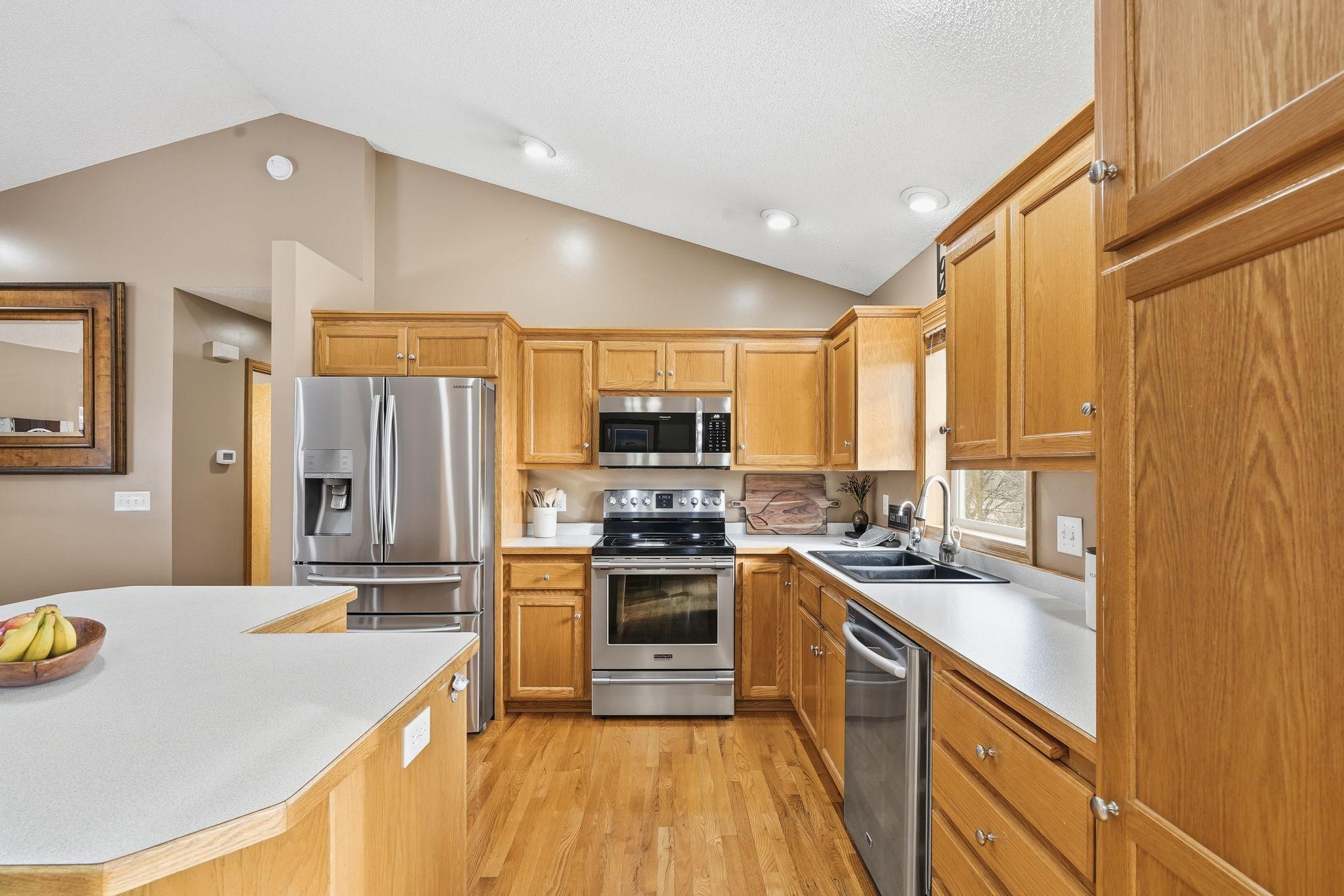 832 Deerfield Road Watertown, MN 55388 - Photo 11 of 81