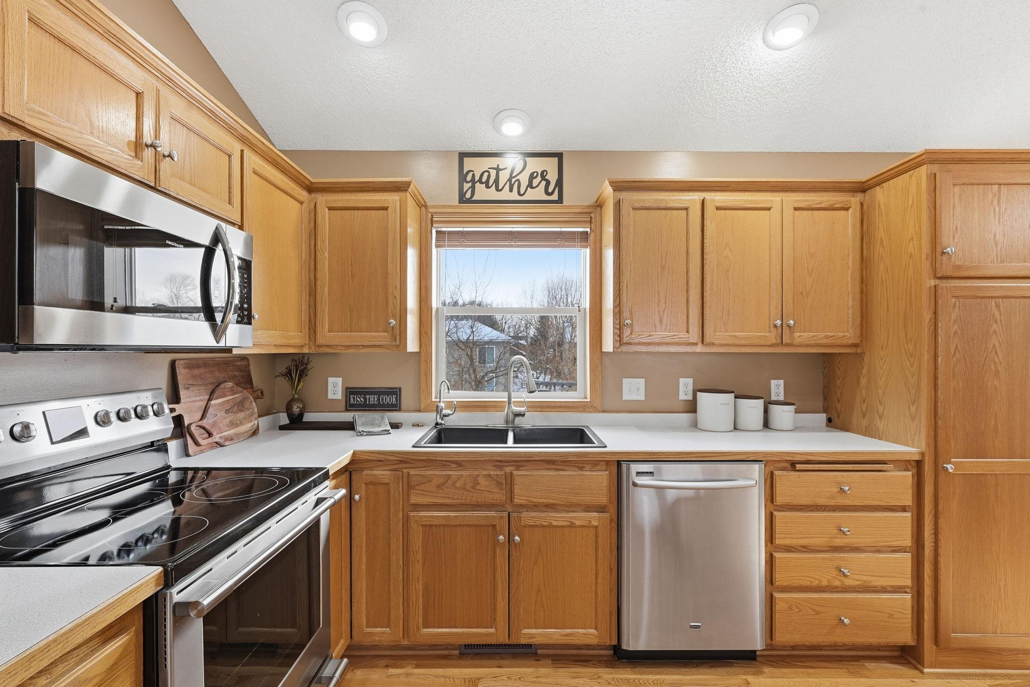 832 Deerfield Road Watertown, MN 55388 - Photo 14 of 81