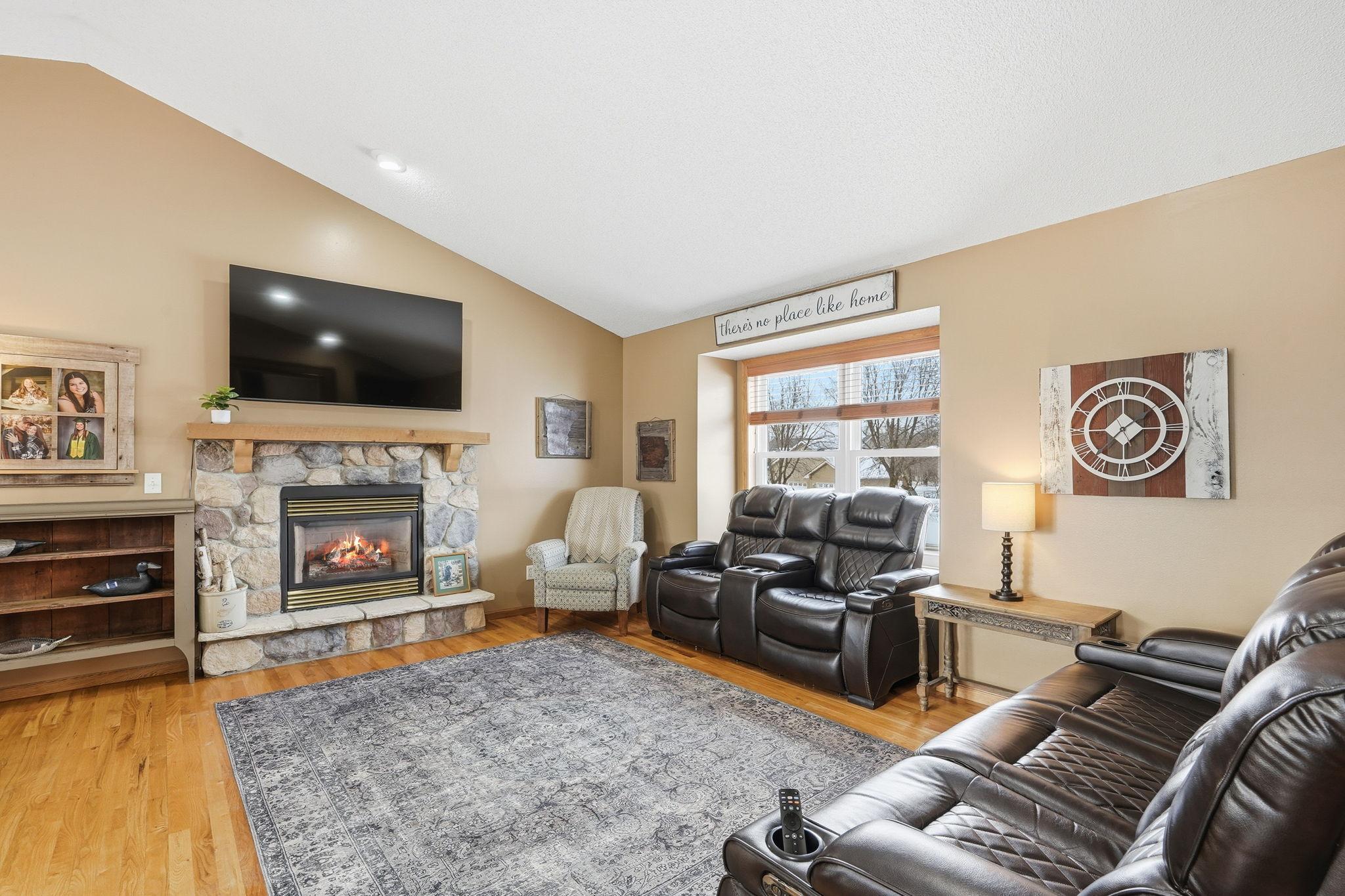 832 Deerfield Road Watertown, MN 55388 - Photo 5 of 81