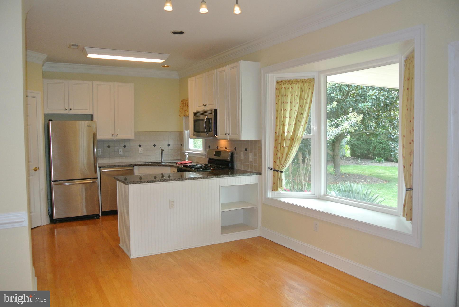 629 Country Club Road Culpeper, VA 22701 - Photo 8 of 23 Breakfast nook with large bay window