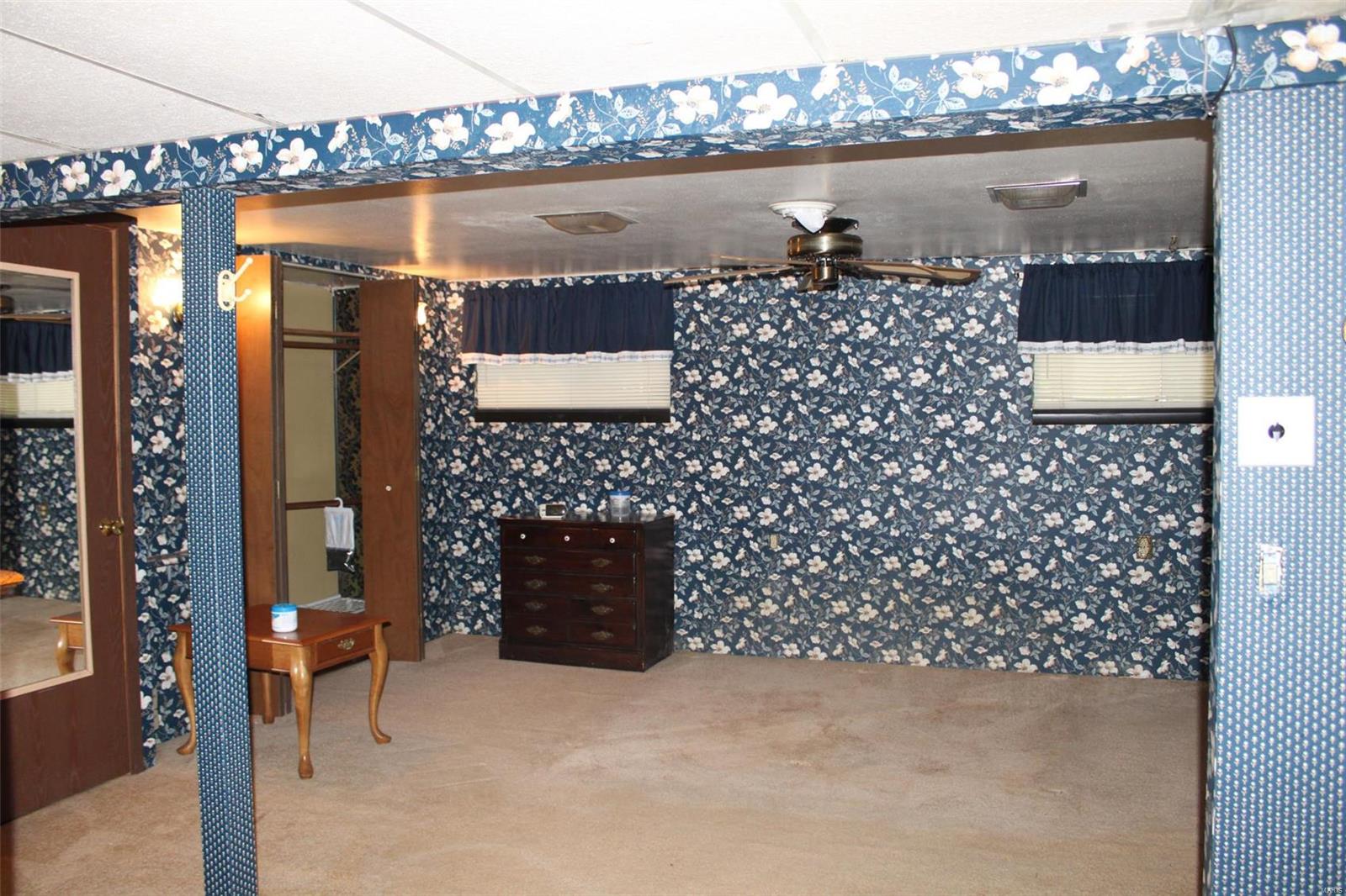 4895 Humbert Road Alton, IL 62002 - Photo 16 of 43 Gallery Image 16