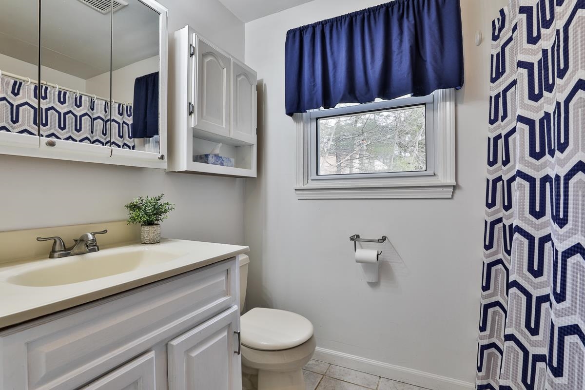 117 Page Road Litchfield, NH 03052 - Photo 22 of 37
