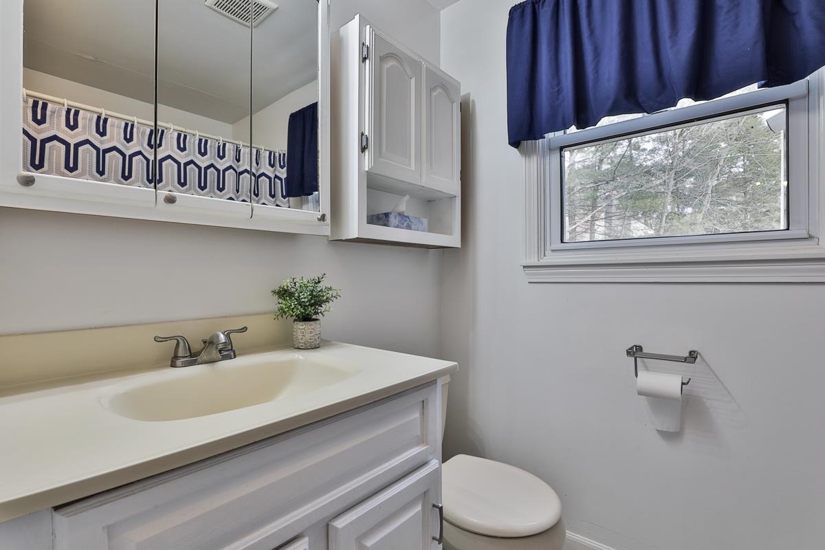 117 Page Road Litchfield, NH 03052 - Photo 23 of 37