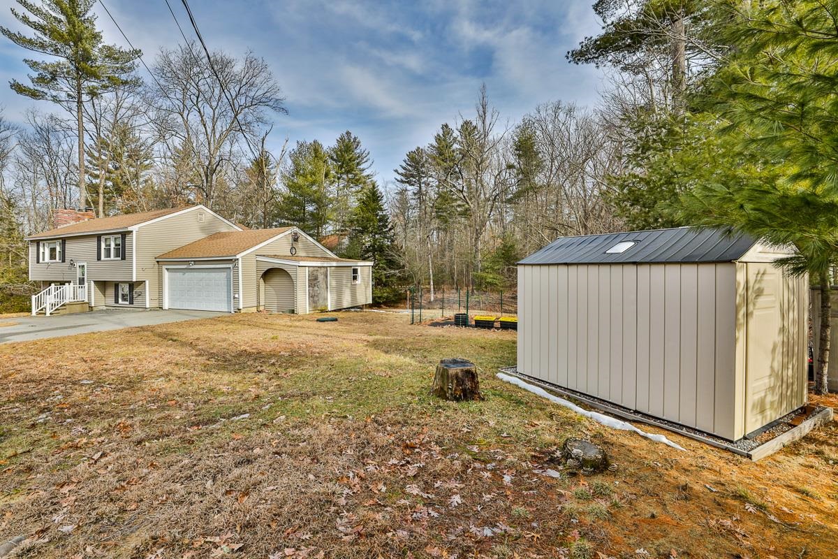 117 Page Road Litchfield, NH 03052 - Photo 3 of 37