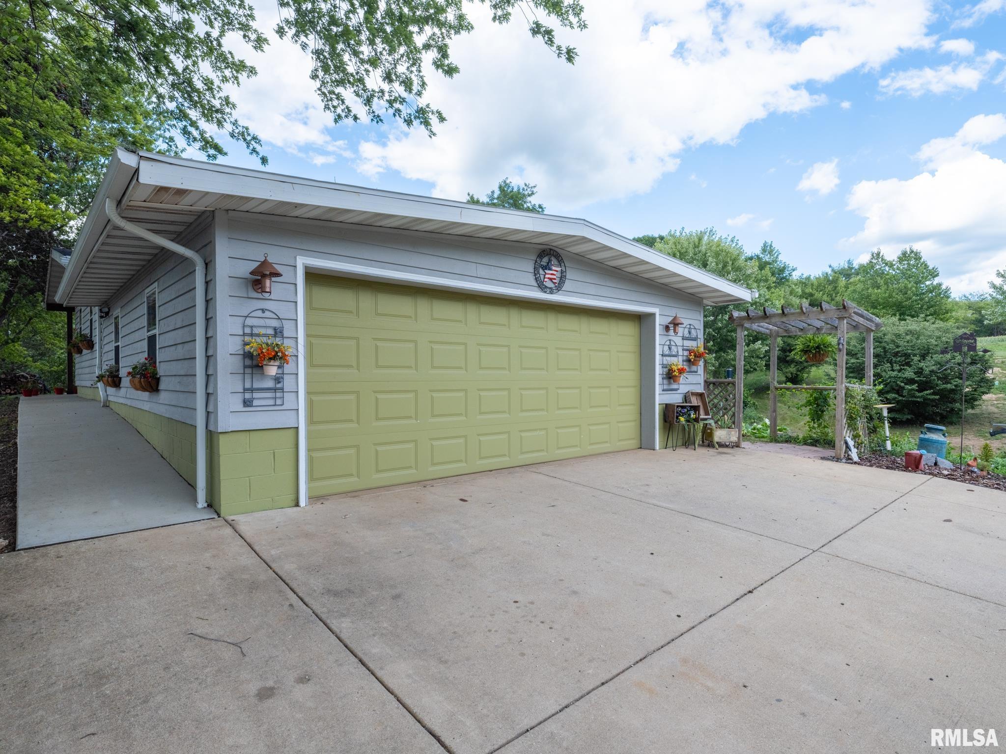 15081 Christmas Tree Road Green Valley, IL 61534 - Photo 29 of 45