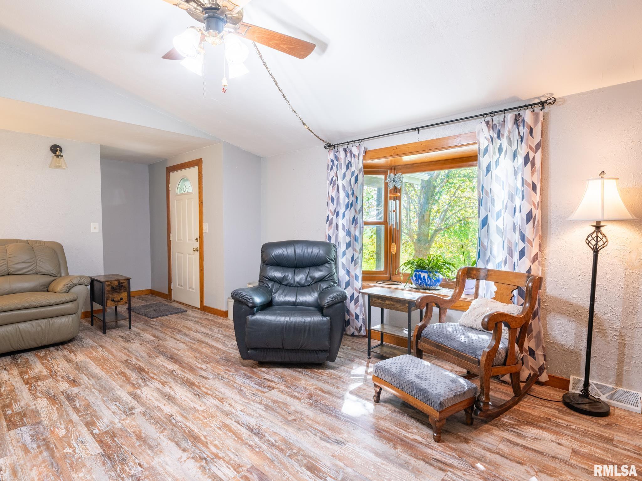 15081 Christmas Tree Road Green Valley, IL 61534 - Photo 5 of 45