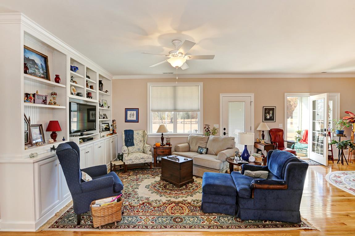 31995 Ardmore Ridge Road Ardmore, TN 38449 - Photo 10 of 30 Living Room