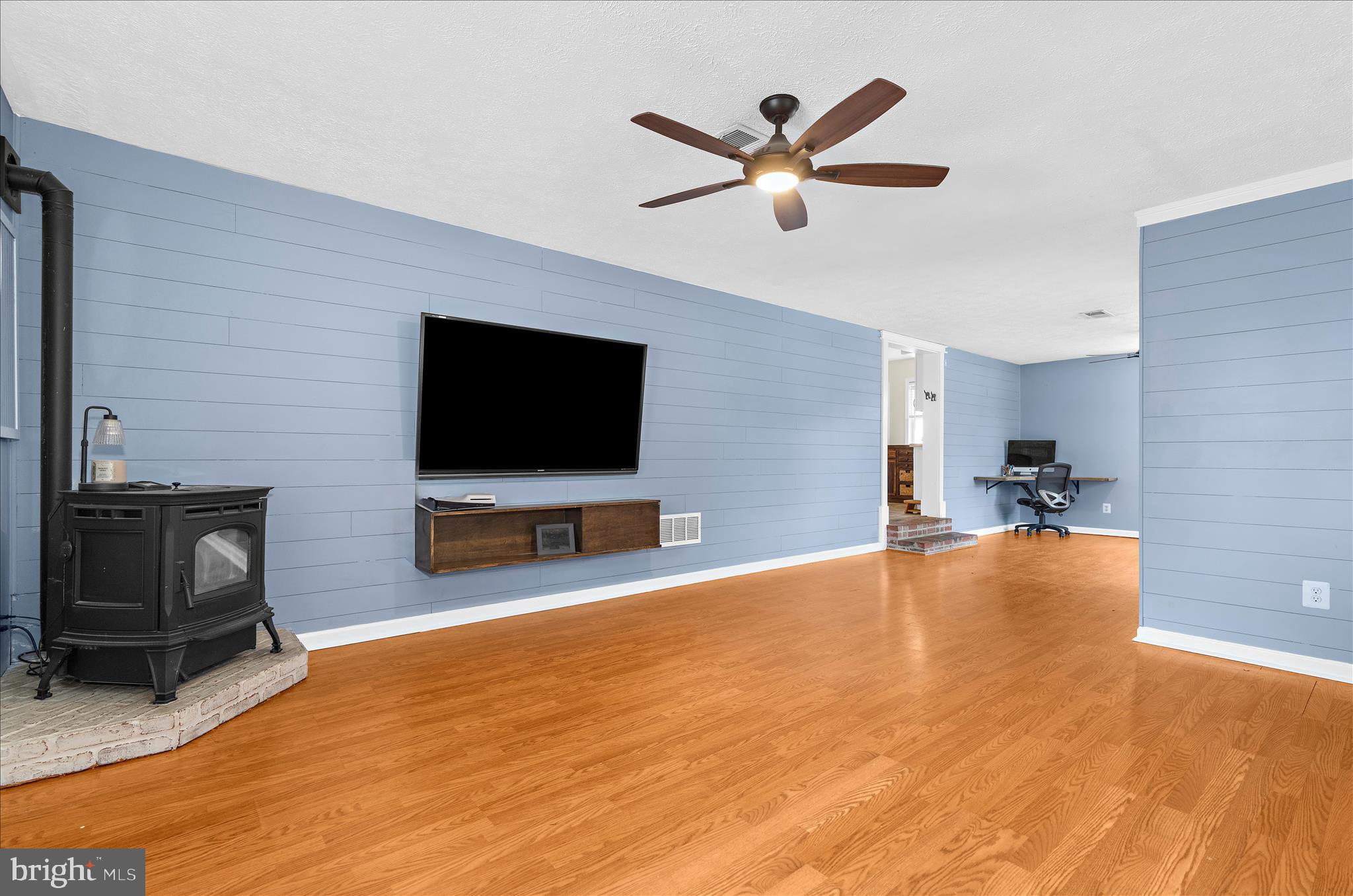 16 Virginia Avenue Edgewater, MD 21037 - Photo 20 of 54 Family room w/ pellet stove