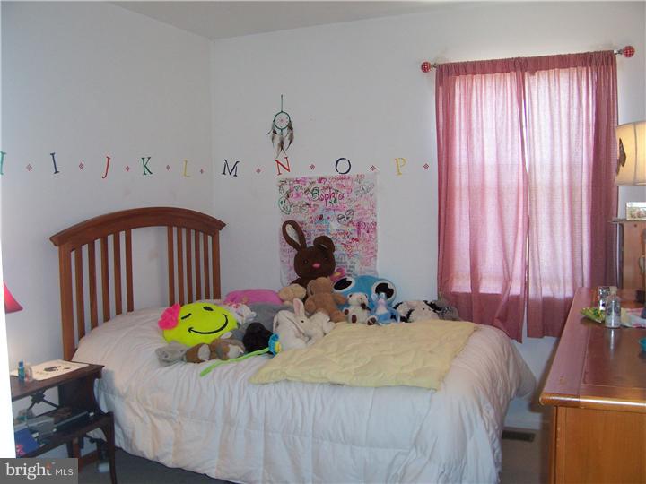 272 Lexington Road Schwenksville, PA 19473 - Photo 11 of 17 Bedroom 2