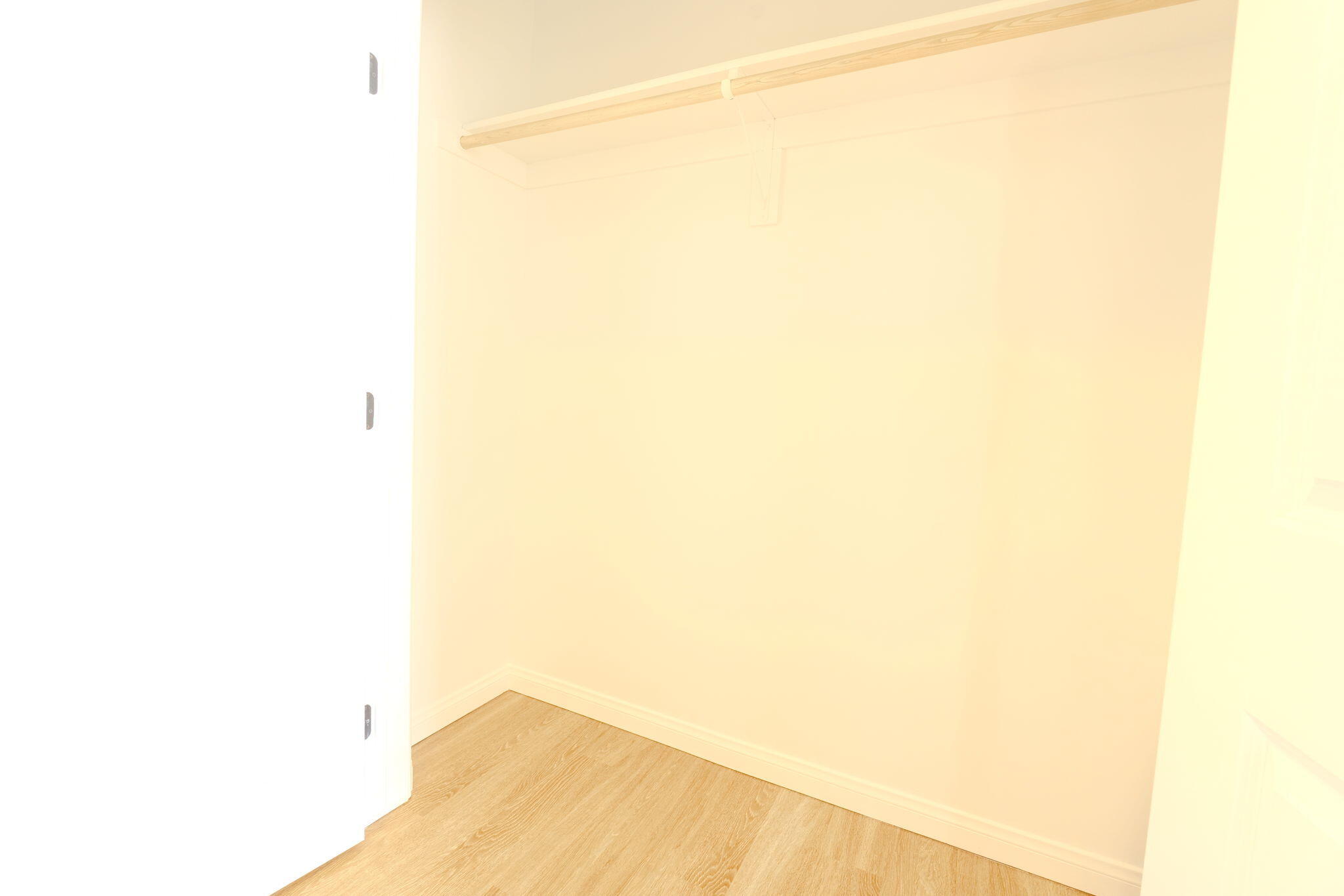 920 Lowena Drive, Unit 19 Santa Barbara, CA 93103 - Photo 11 of 21 a view of a close up of a wall