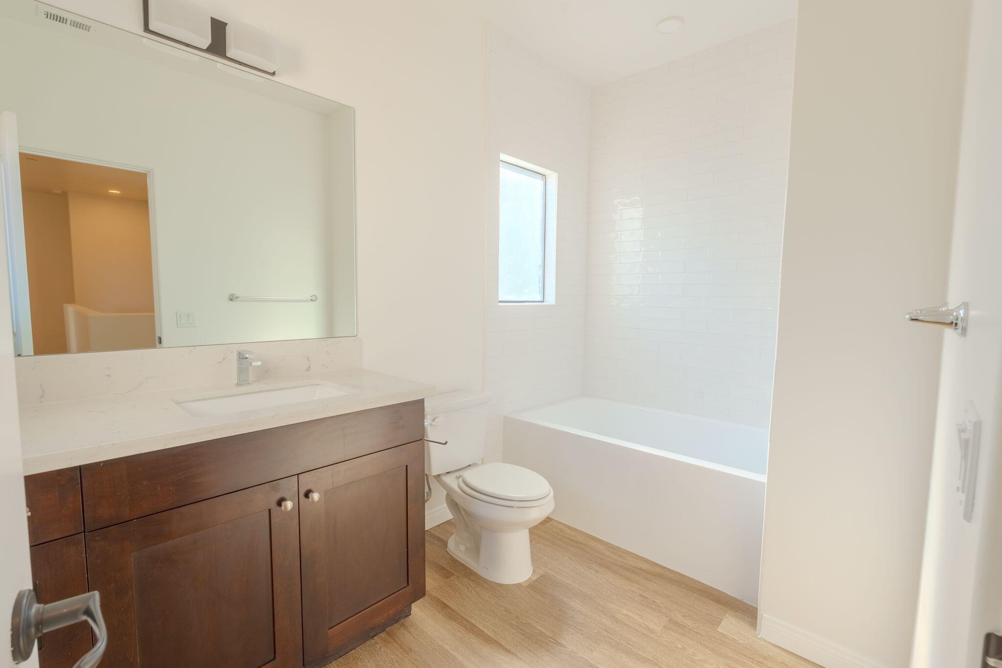 920 Lowena Drive, Unit 19 Santa Barbara, CA 93103 - Photo 15 of 21 a bathroom with a sink a toilet and a bathtub