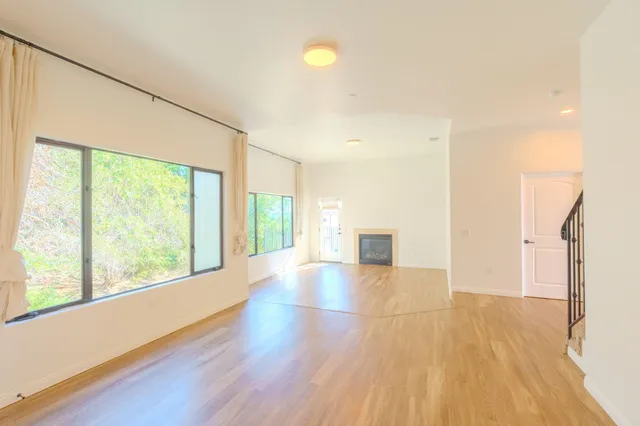 $5,200 | 920 Lowena Drive, Unit 19, Santa Barbara, CA 93103