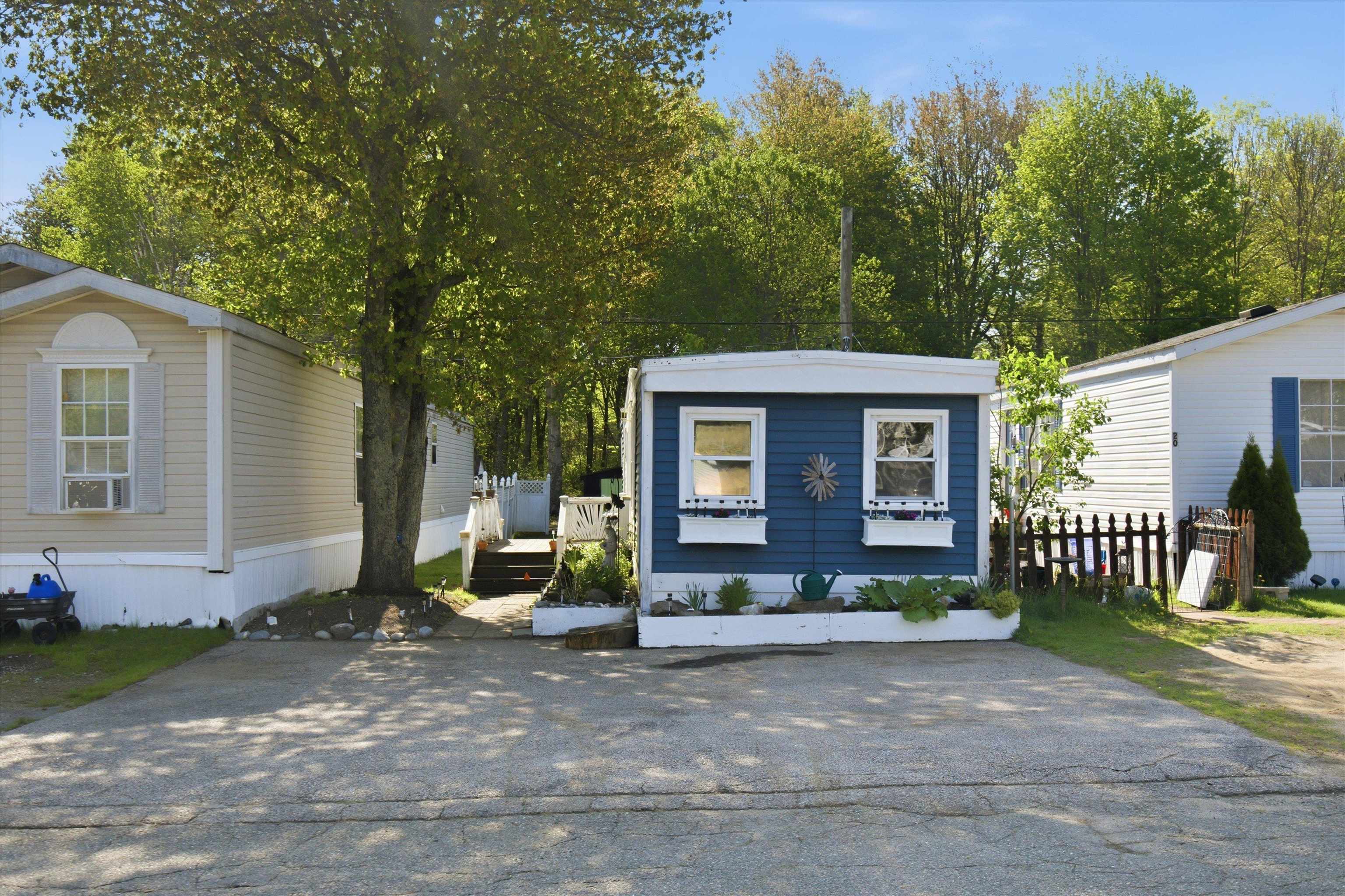 21 Adams Park Rye, NH 03870 - Photo 3 of 25