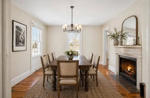 $3,395,000 | 338 Main Street, Sag Harbor, NY 11963