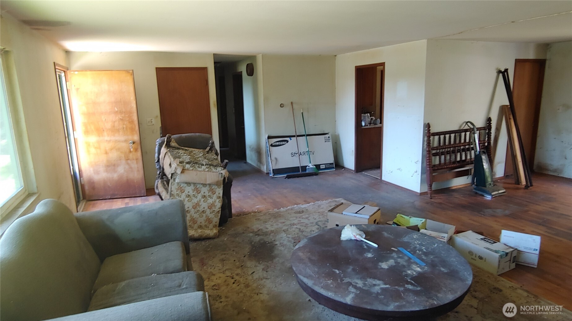 23032 7th Avenue Southeast Bothell, WA 98021 - Photo 10 of 24 a living room with furniture and a wooden floor