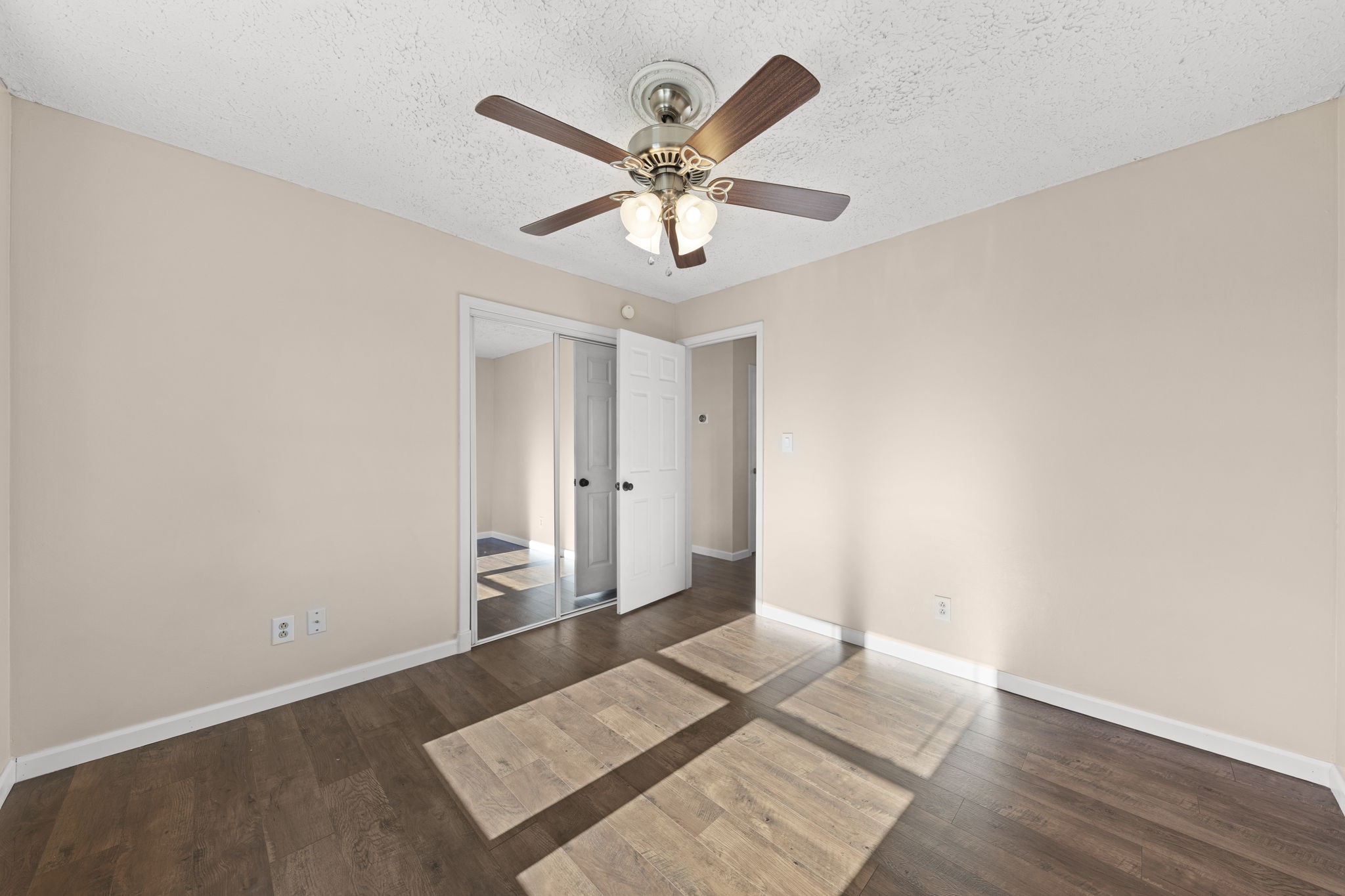702 Hugh Hunter Road Oak Grove, KY 42262 - Photo 19 of 34 Gallery Image 19