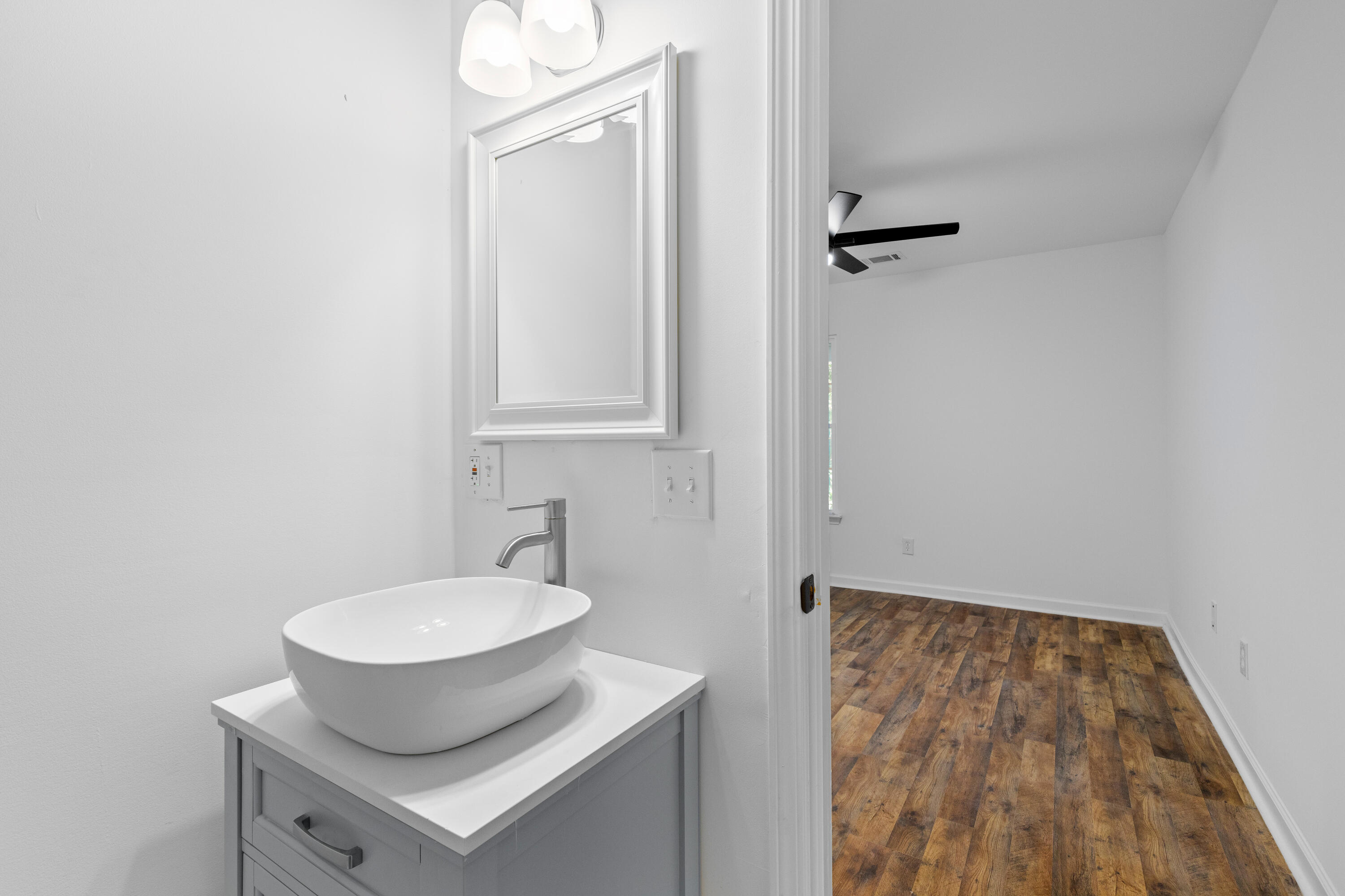 3145 Queensgate Way Mount Pleasant, SC 29466 - Photo 15 of 25 1G1A0843