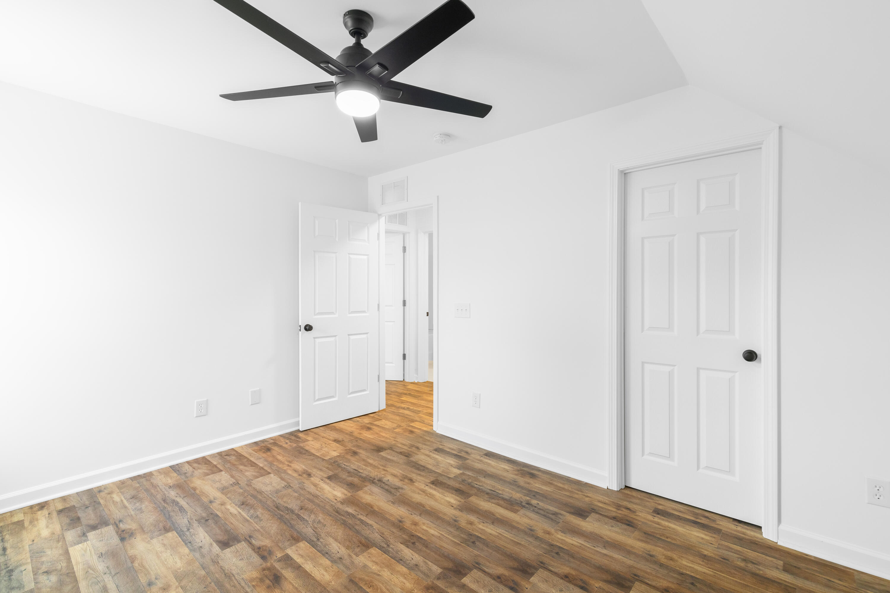 3145 Queensgate Way Mount Pleasant, SC 29466 - Photo 19 of 25 1G1A0908