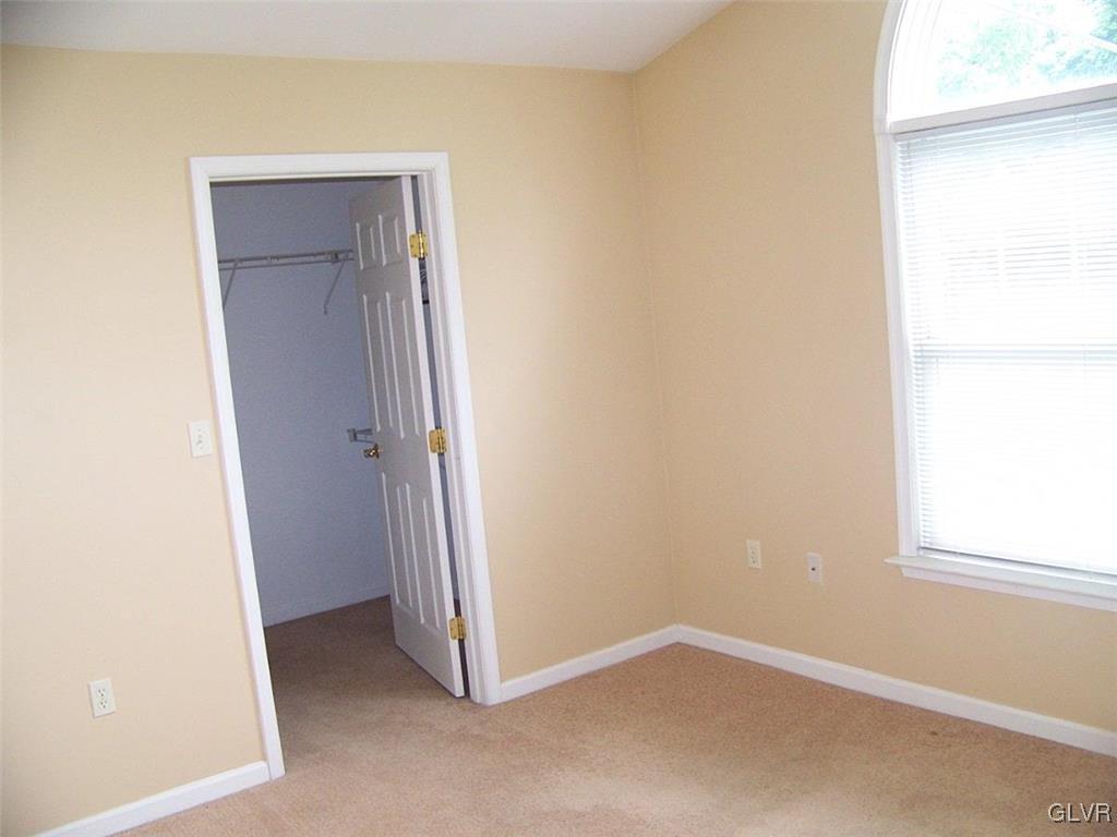 1540 Upstream Farm Road Easton, PA 18040 - Photo 6 of 10 Gallery Image 6