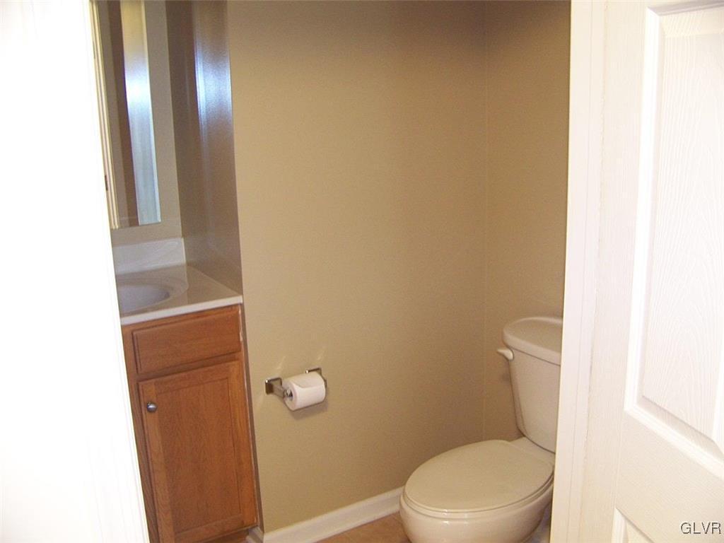 1540 Upstream Farm Road Easton, PA 18040 - Photo 9 of 10 Gallery Image 9