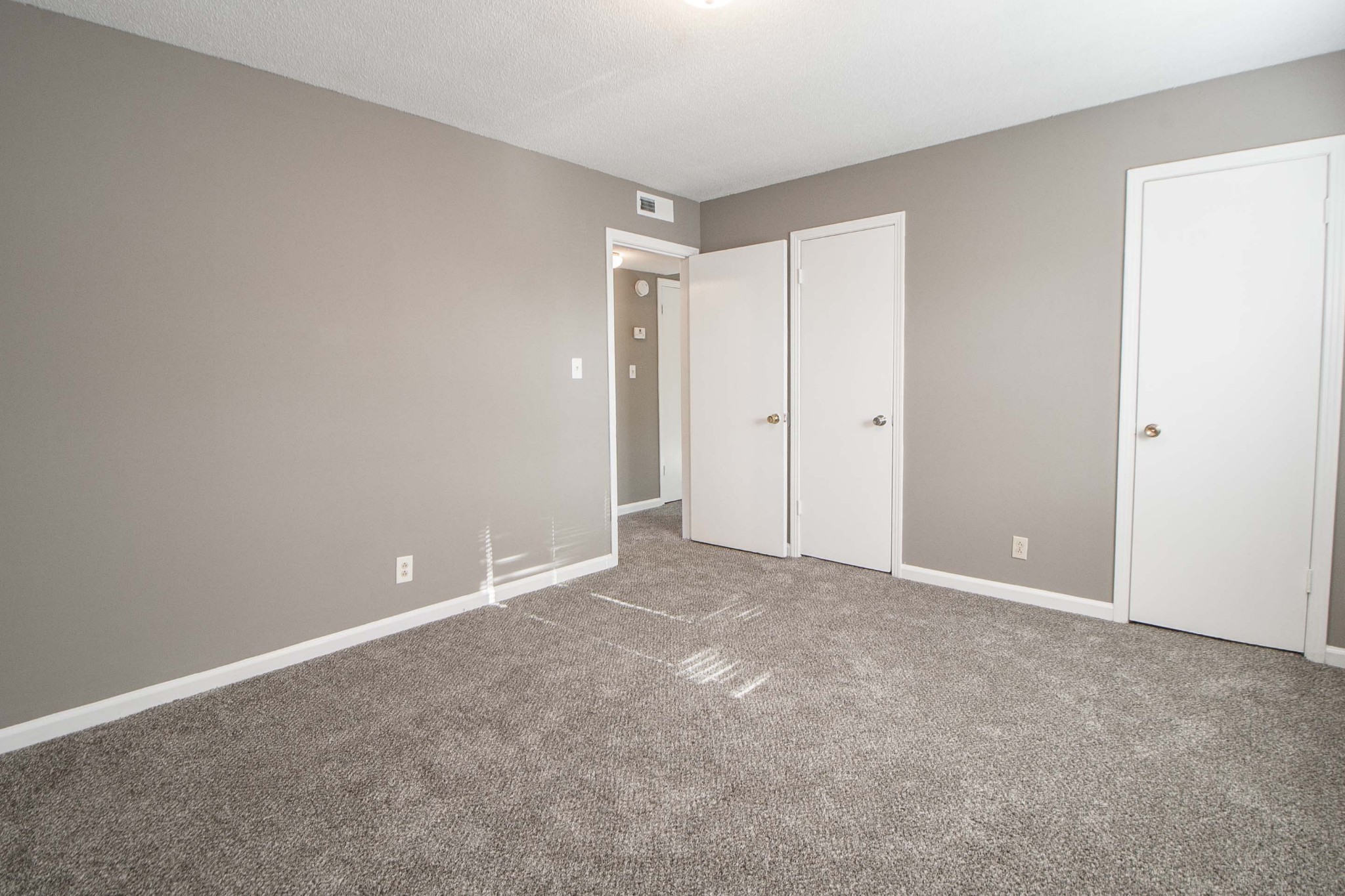 807 Golf View Place, Unit C Clarksville, TN 37043 - Photo 22 of 24 a view of an empty room