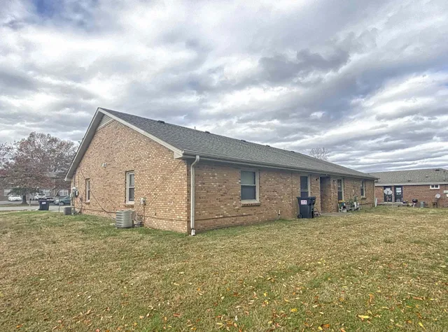 $780 | 807 Golf View Place, Unit C, Clarksville, TN 37043